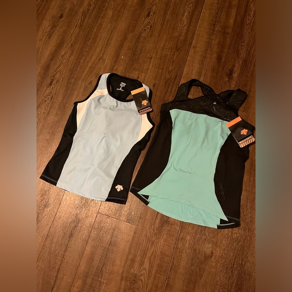 Bundle of 2 women’s athletic tanks